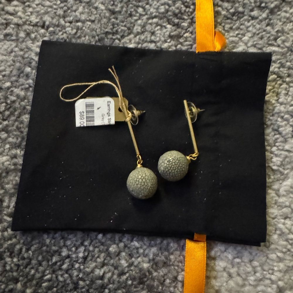 Elegant Gray Dangle Earrings